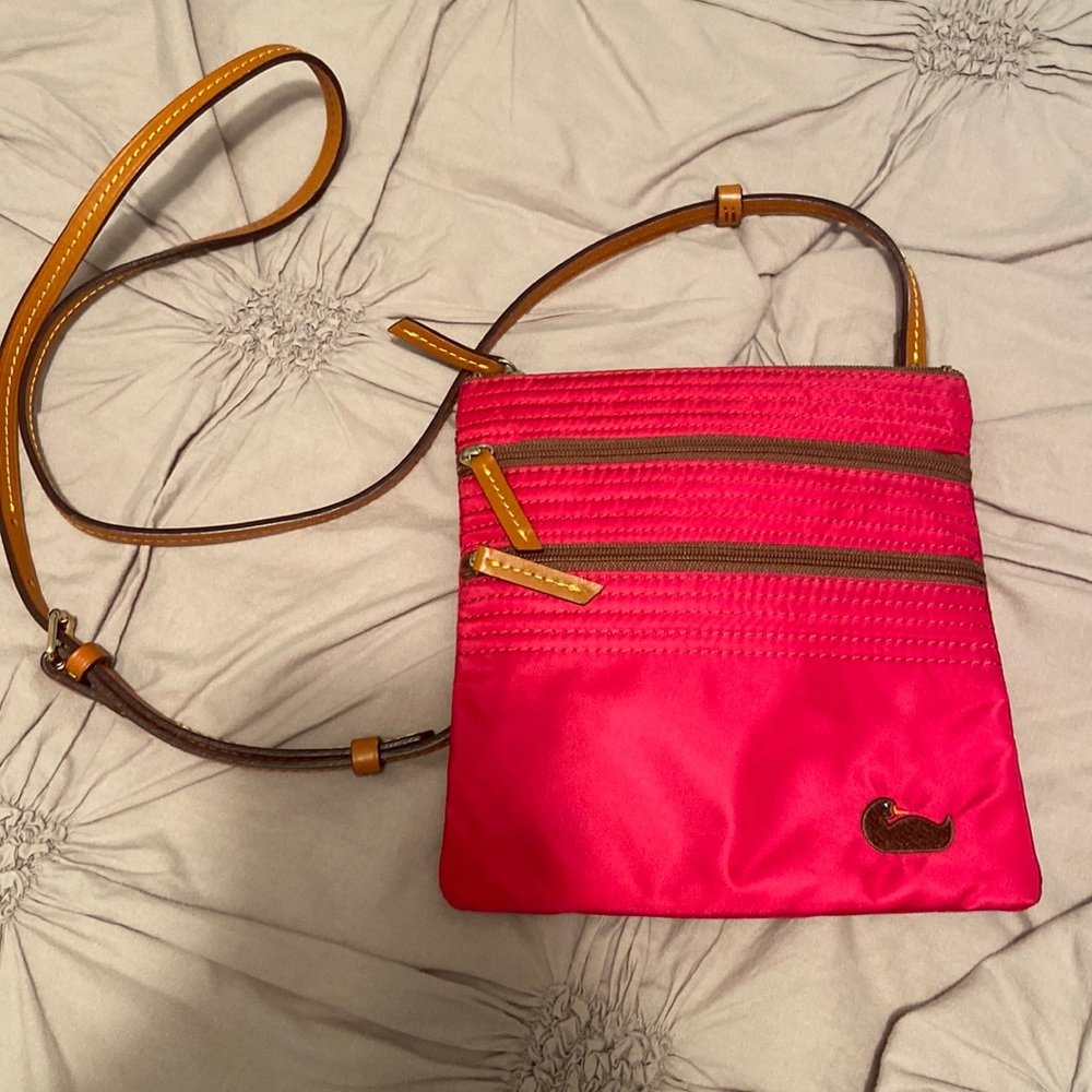 NWOT Dooney & Bourke purse